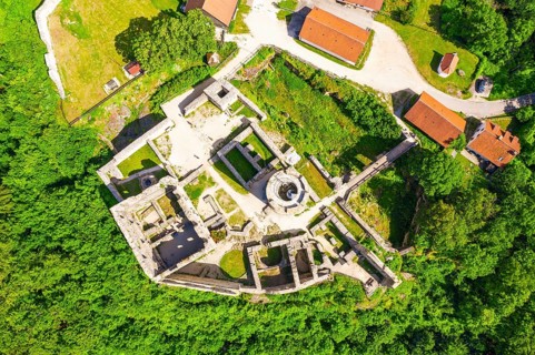Castle ruin Wolfstein from above