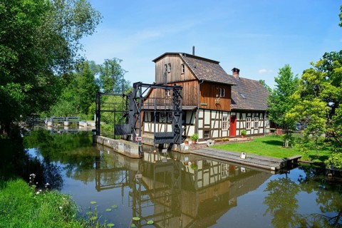 Radduscher Buschmuehle at the Suedumfluter or Leineweberfliess