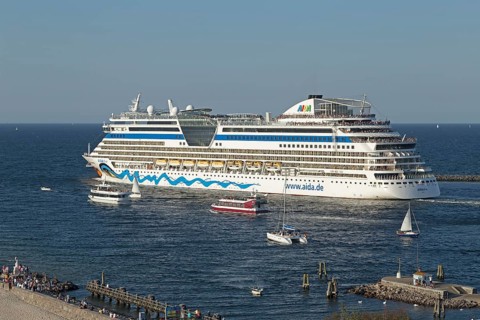 Cruise ship AIDAdiva