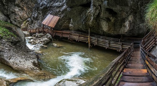 Woerschach gorge with wooden bridge