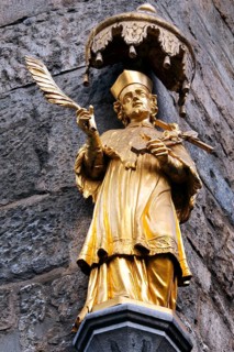 Statue of Saint Nepomuk at the corner of the house
