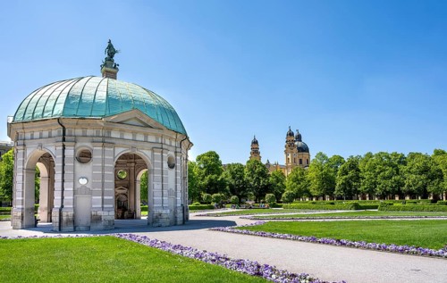 Temple of Diana in the Hofgarten and Theatine Church