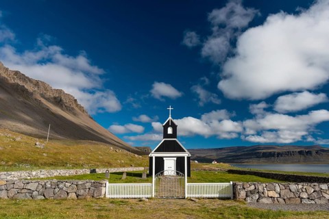 Saurbaejarkirkja