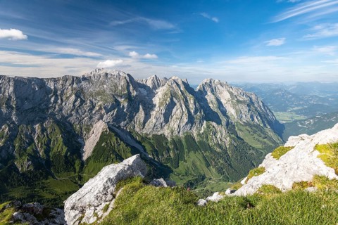 View from Schneibstein to Hohen Goell and the Salzburger Land