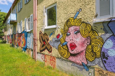 Satirical graffito
