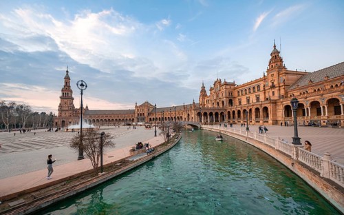 Canal at Plaza de Espana at sunset