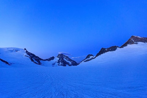 Morning atmosphere on the Studergletscher