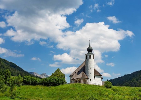 Church of St. Vincent in Weissbach on the Alpenstrasse