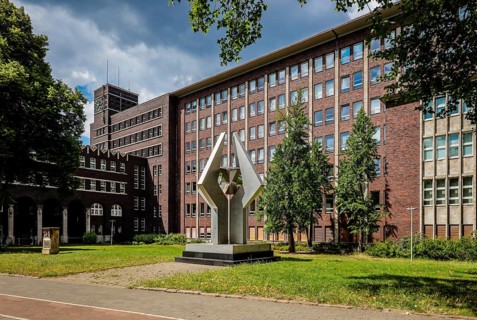 City Hall and aluminium-stainless steel sculpture Adamas by Guenter A. Steinmann