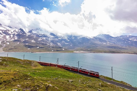 Rhaetian Railway in front of the Lago Bianco reservoir
