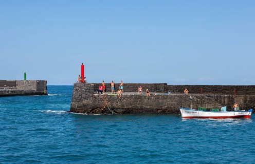 Historic Port Puerto de la Cruz and Fortress Bateria de Santa Barbara