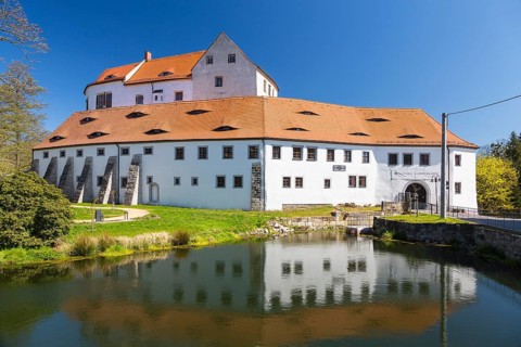 Castle Klippenstein with reflection in water