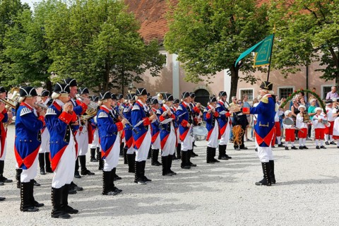 Ulmer Binder Dance in the monastery yard in Wiblingen