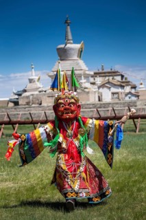 Tsam dance was born during the 8th century. It's one of the most important ritual of Tibetan Buddhism. Erdenezuu monastery