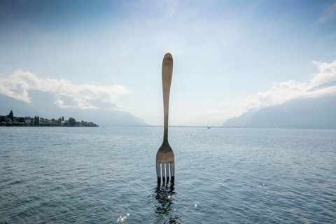 Sculpture The fork by Jean-Pierre Zaugg