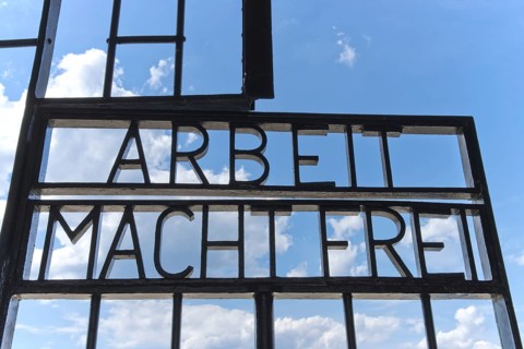 Arbeit macht frei