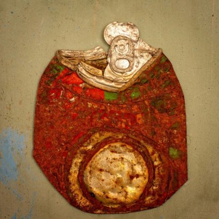 Close-up of a crushed rusty aluminium can