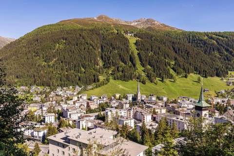 City view in front of the Jakobshorn