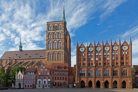 Nikolai Church and City Hall
