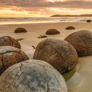 Moeraki Boulders at sunrise