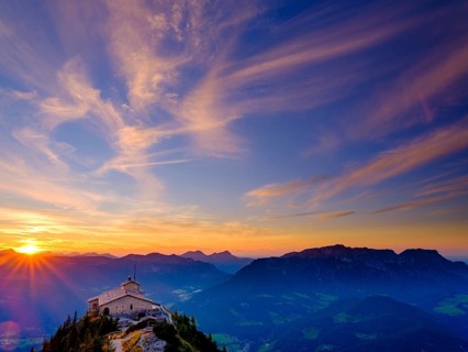 Eagle's Nest at sunset with cirrus clouds