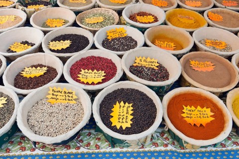 Various types of pepper at the weekly market in Apt