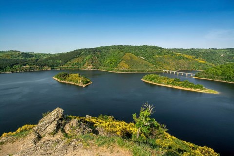 Lake of Grandval on river Truyere