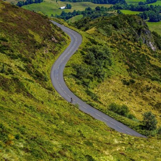 Road connecting the Mandailles valley to Pas de Peyrol