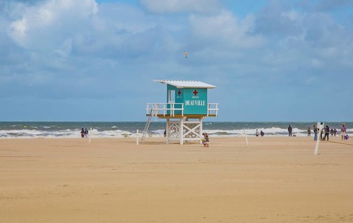 Lifeguard tower