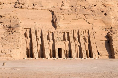 Hathor temple of queen Nefertari
