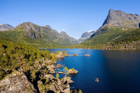 View of the Innerdalstarnet peak