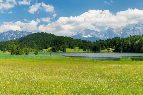 Geroldsee against Karwendel Mountains near Klais