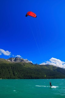Kitesurfing