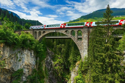 Solis Bridge