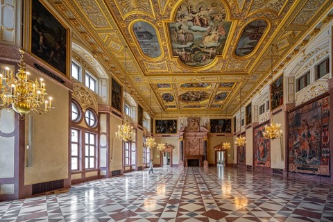 Kaisersaal with gilded ceiling and ceiling paintings