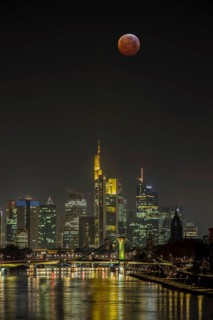 Blood Moon over Frankfurt