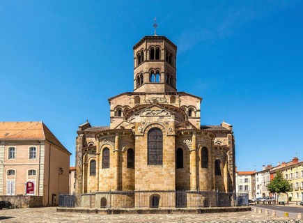 Saint Austremoine Church