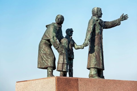Emigration Monument