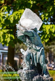 Sculpture The Gnome with the Crystal by Heinrich Natter in Franz Josef Park