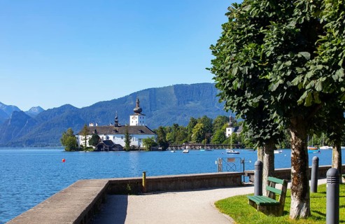 Esplanade with castle Ort in Gmunden