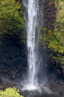 Akaka Waterfall