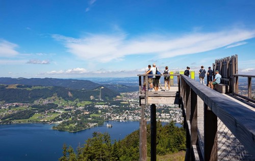 Viewing platform with view to the Lake Traun and Gmunden at Gruenberg