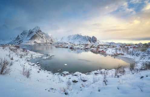 Fishing village Reine in winter at dawn