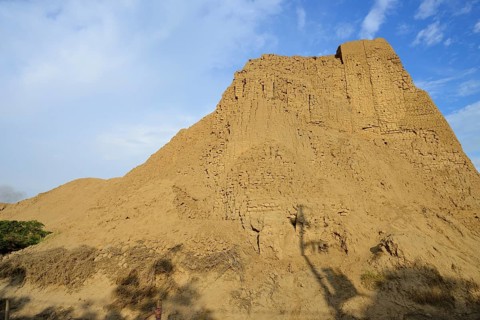 Adobe Brick Pyramid of the Sixin Culture