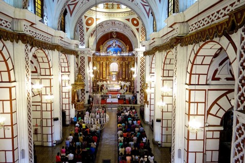 Inside the church Iglesia de San Francisco