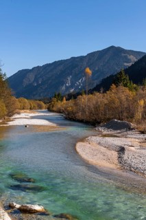 Natural riverbed of the upper Isar in front of the Sylvenstein reservoir