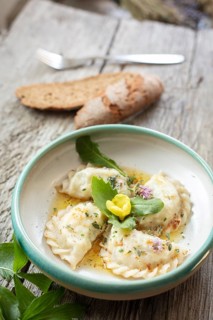 Carinthian noodles filled with herbs and cream cheese
