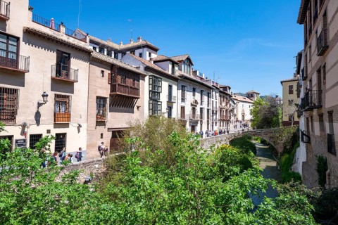 Road on the Rio Darro