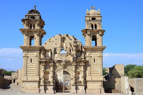 Ruins of the church Iglesia de San Jose de Nasca