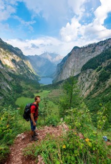 Hiker on the Roethsteig